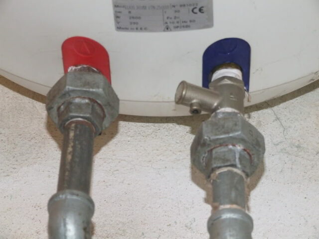 Tự Lắp Bình Nóng Lạnh An Toàn Tại Nhà Đúng Kỹ Thuật