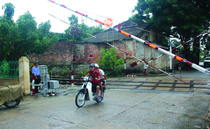 Triển Khai Lắp Đặt Cần Chắn Dàn Chắn Tự Động: Tối Ưu An Toàn Giao Thông