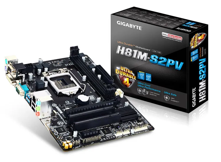 Mainboard Gigabyte với các cổng kết nối và khe cắm