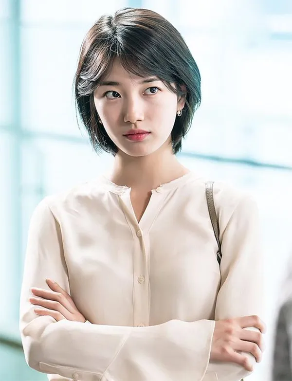 Tóc mái bay trẻ trung, sành điệu, tìm kiểu phù hợp với cách sửa mái dày thành mái thưa