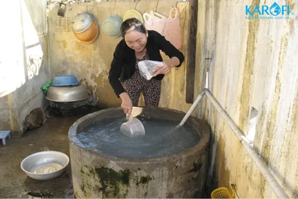 Sử dụng phèn chua để xử lý nước giếng khoan bị đục bằng phương pháp keo tụ lắng