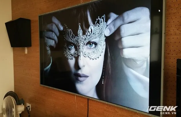 Tấm nền 4K hiển thị các chi tiết nhỏ và màu sắc đa dạng, thể hiện khả năng tái tạo hình ảnh chính xác của chiếc TV tự lắp ráp.