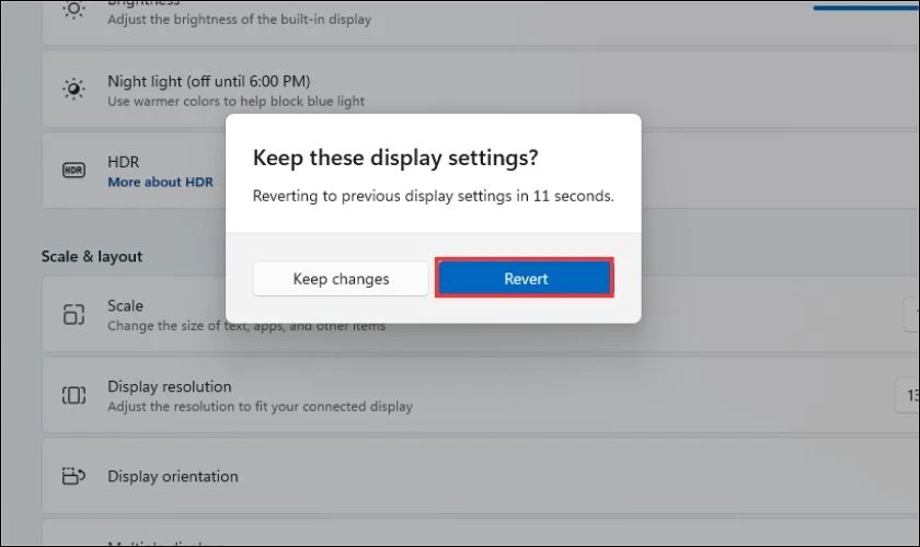Xác nhận thay đổi để sửa máy tính khi màn hình bị ngược trên Win 11.