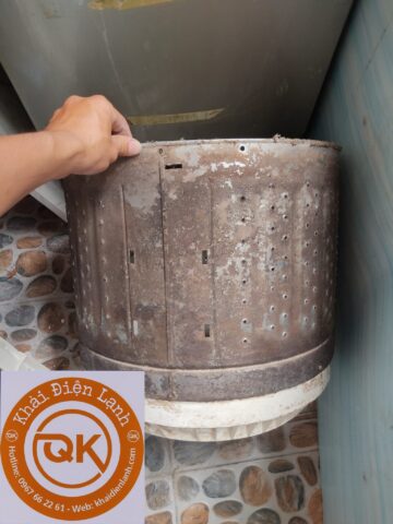 Cách Tháo Vệ Sinh Máy Giặt Sanyo Cửa Trên Hiệu Quả Tại Nhà Cách Tháo Vệ Sinh Máy Giặt Sanyo Cửa Trên Hiệu Quả Tại Nhà