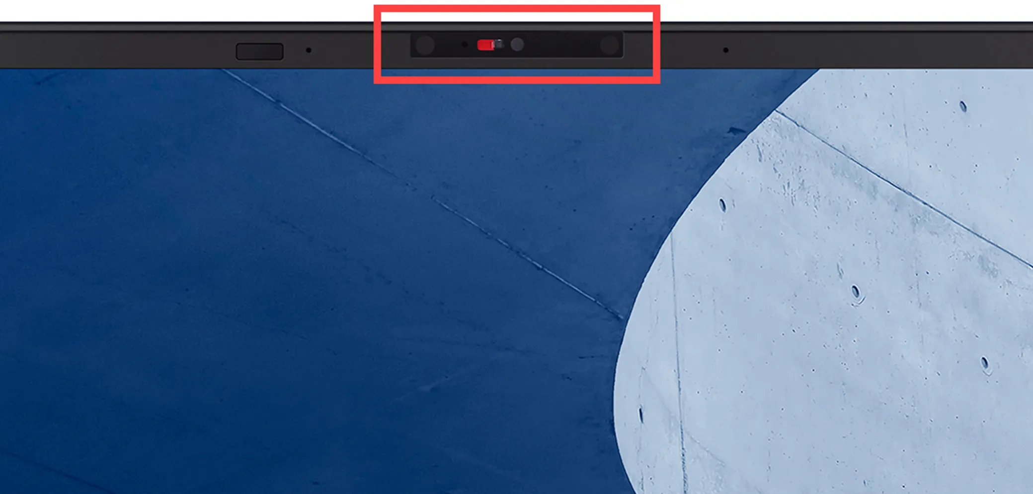 Kiểm tra tấm chắn bảo mật vật lý của camera trên máy tính Asus để giải quyết vấn đề cách sử mở camera chên máy tính Asus