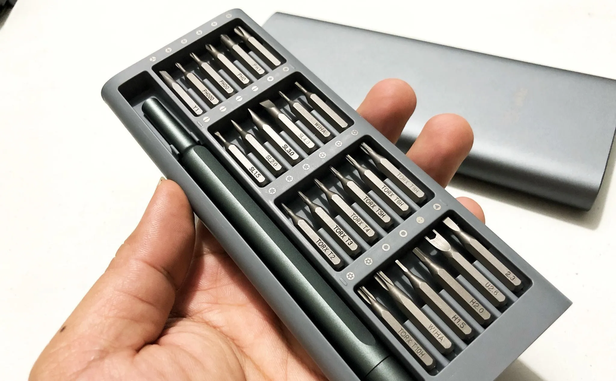 tuốc nơ vít đa năng: Hướng Dẫn Toàn Diện Từ Lựa Chọn Đến Ứng Dụng Chuyên Sâu tuốc nơ vít đa năng: Hướng Dẫn Toàn Diện Từ Lựa Chọn Đến Ứng Dụng Chuyên Sâu