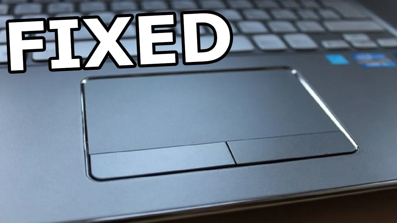 Một chiếc laptop HP đang hiển thị con trỏ chuột trên màn hình, tượng trưng cho hoạt động bình thường của chuột máy tính, đối lập với tình trạng chuột bị khóa.