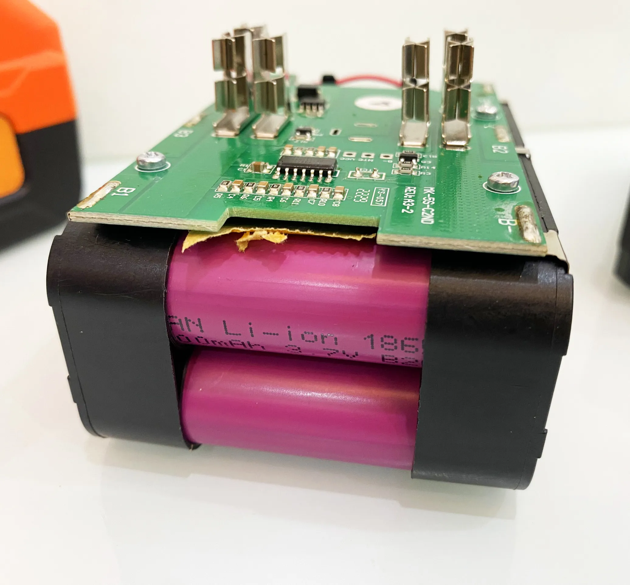 Cell pin và mạch của viên pin Kynko