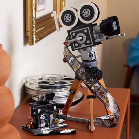 Các công cụ và linh kiện cần thiết cho việc lắp ráp máy quay