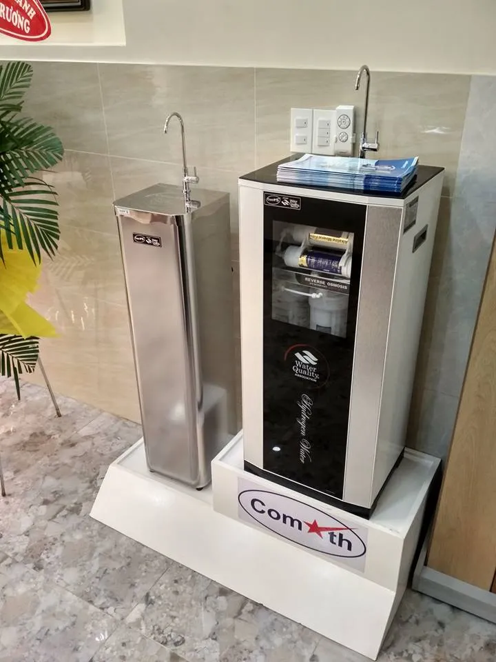 Vị trí lắp đặt máy lọc nước nóng lạnh trong không gian gia đình, đảm bảo vận hành ổn định và an toàn.