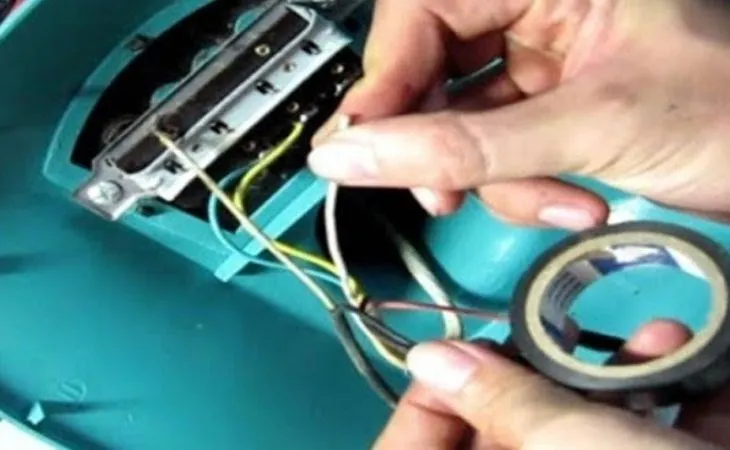 Đảm bảo an toàn điện khi lắp quạt tự ngắt khi đổ chống đứt dây