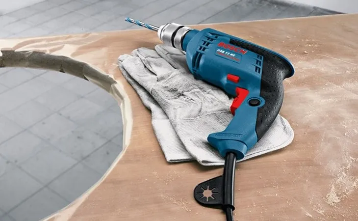 Vệ sinh máy khoan và phụ kiện đúng cách sau mỗi lần sử dụng