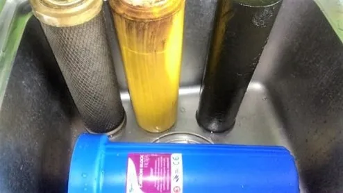 Bộ lọc tinh và than hoạt tính bổ sung sau hệ thống lọc nước giếng khoan