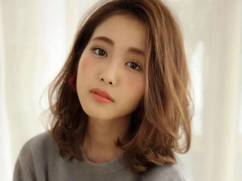 Biến hóa kiểu tóc mới cho tóc mái bị hỏng