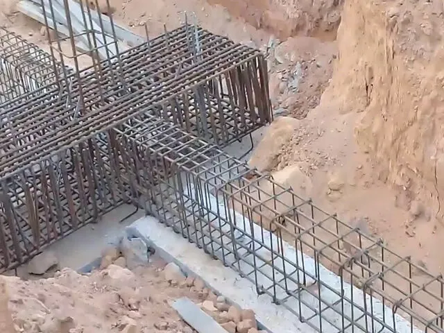 Hình ảnh minh họa hệ thống đài móng và cọc khoan nhồi, thể hiện cách bố trí cọc khoan nhồi chi tiết