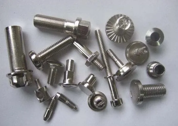 Các loại bu lông ốc vít