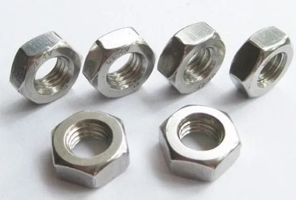 Các loại bu lông ốc vít