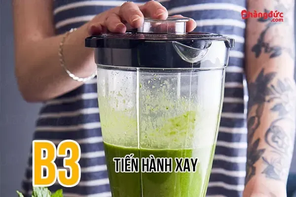 Tiến hành xay bằng máy xay sinh tố Super Blender, chọn tốc độ hợp lý