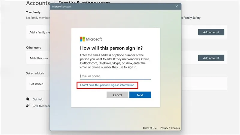 Lựa chọn &quot;I don't have this person’s sign-in information&quot; trong cửa sổ tạo tài khoản Microsoft