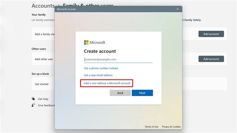 Lựa chọn &quot;Add a user without a Microsoft account&quot; để tạo tài khoản cục bộ