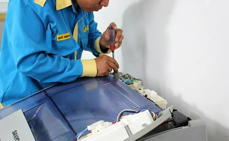 Có thể chụp thao tác từng bước để ghi nhớ các bộ phận máy giặt đã tháo