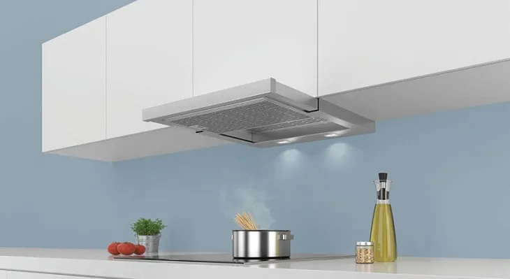 Đảm bảo khoảng cách lắp đặt máy khử mùi đến bề mặt bếp đúng tiêu chuẩn