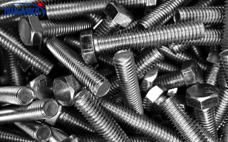 Vít không ăn sâu vào vật liệu hoặc tạo ra liên kết yếu, dễ bị bung ra khi có lực tác động