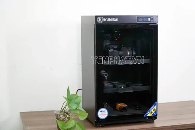Tủ chống ẩm Kumisai DHC 40 lít hỗ trợ cách sử dụng pin máy ảnh bền hơn