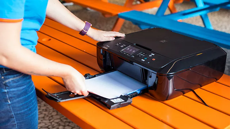 Tránh sử dụng máy in Canon liên tục để hạn chế lỗi kéo nhiều tờ giấy