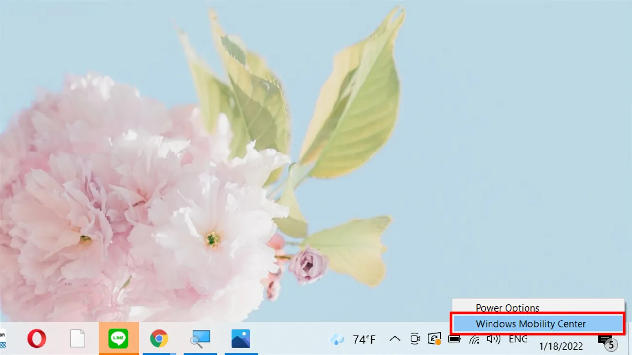 Nhấn chuột phải vào biểu tượng Wifi và chọn Windows Mobility Center trên laptop Dell