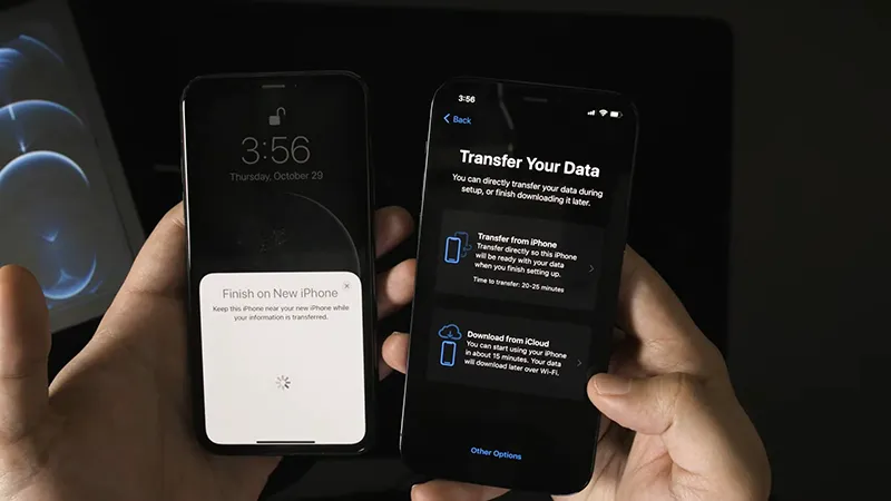 Việc chuyển dữ liệu diễn ra hoàn toàn tự động và có thể mất từ 20-25 phút