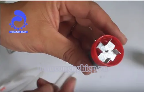 Xem Cách Chế Máy Bơm Nước Bằng Mô Tơ Mini Đơn Giản Tại Nhà Xem Cách Chế Máy Bơm Nước Bằng Mô Tơ Mini Đơn Giản Tại Nhà