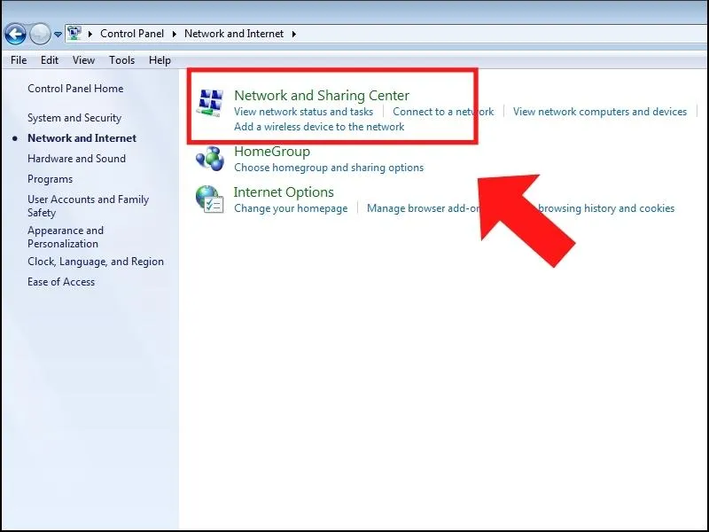 Truy cập Network and Sharing Center để thực hiện cách mở máy tính trên mạng lan