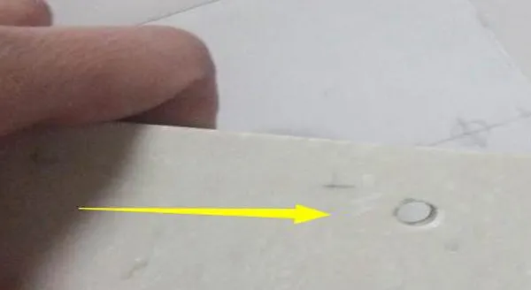 Chuẩn bị gạch lót