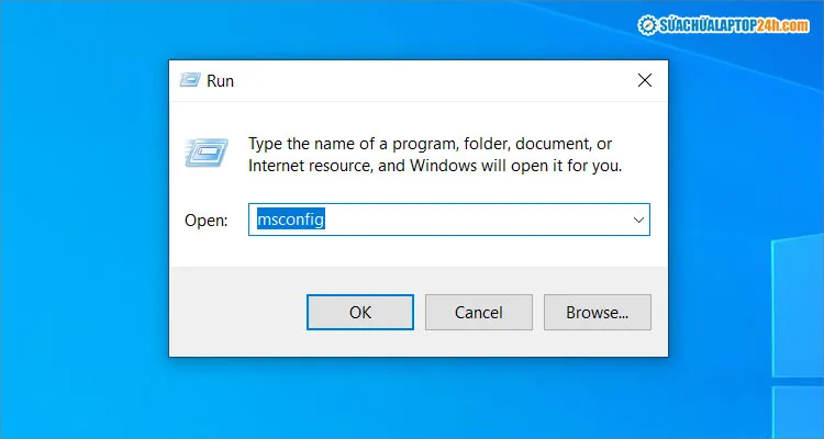 Nhập dòng chữ msconfig sau đó nhấn OK