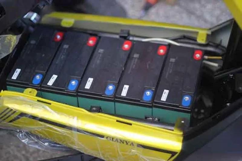 Cách Lắp Bình Ắc Quy Xe Máy Điện Chuẩn Xác Tại Nhà Từ A-Z