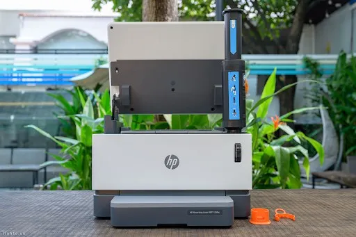 Lắp hộp mực vào máy in HP Neverstop 1000w dễ dàng với hướng dẫn từng bước