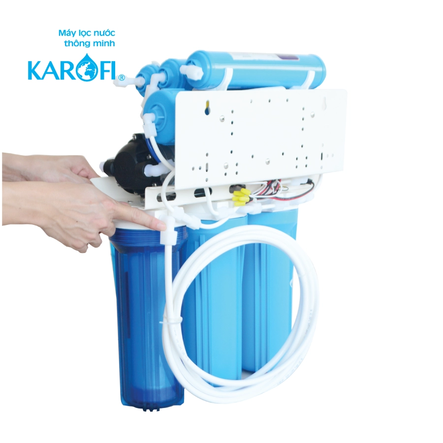 Chi tiết cách lắp dây RO vào cốc lọc số 1 của máy lọc nước Karofi