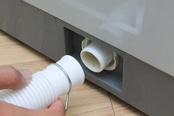 Hướng dẫn chi tiết cách lắp vòi xả nước máy giặt hiệu quả