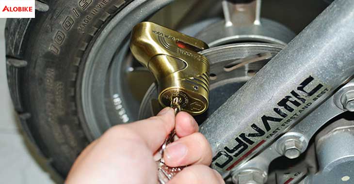 Cách Mở Khóa Cang Xe Máy Bị Kẹt An Toàn Và Hiệu Quả Cách Mở Khóa Cang Xe Máy Bị Kẹt An Toàn Và Hiệu Quả
