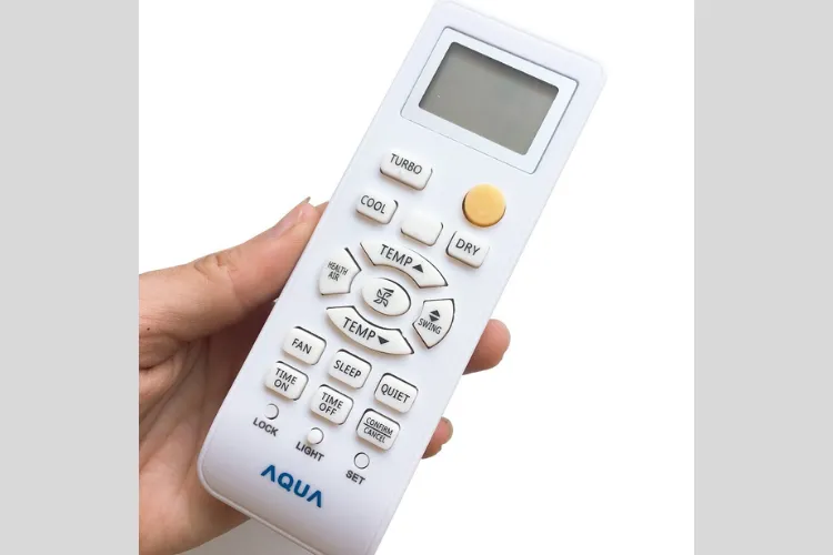 Remote máy lạnh hiển thị biểu tượng ổ khóa hoặc không phản hồi khi bị khóa