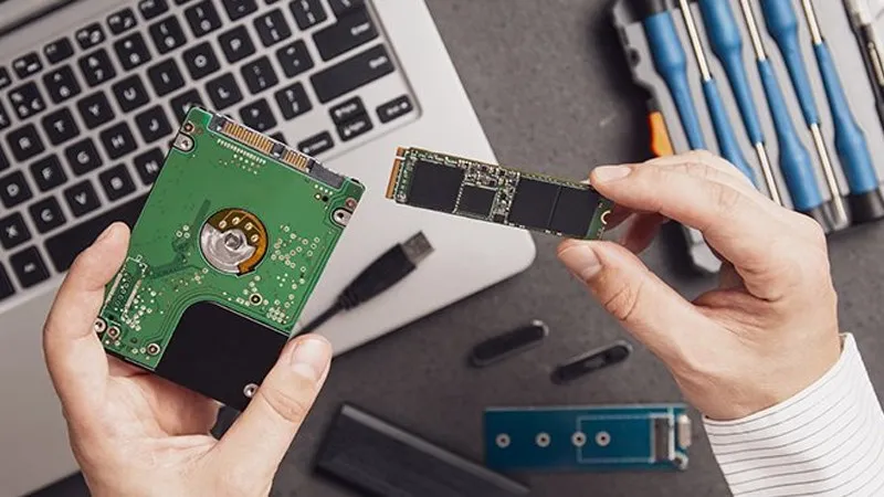 Thay ổ cứng SSD cho máy tính để tăng hiệu suất và tránh đơ