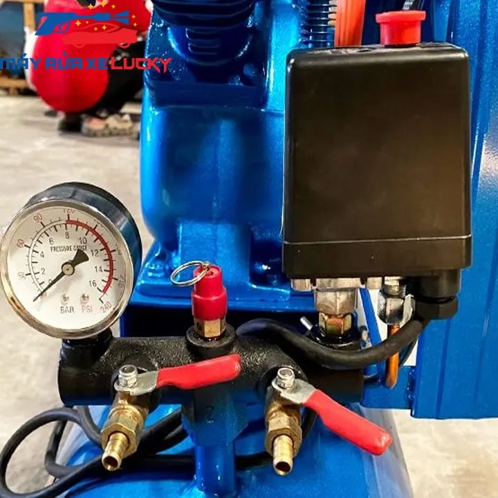 Đồng Hồ Đo Áp Suất Trên Máy Bơm Hơi Mini