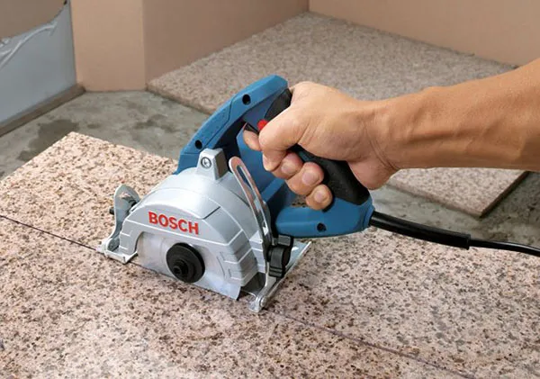 Khám phá các loại máy và cách sử dụng máy cắt gạch cầm tay hiệu quả