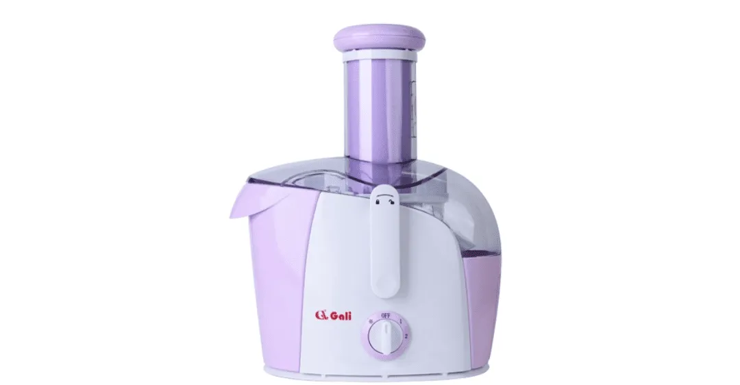 Hình ảnh máy ép trái cây Gali đang hoạt động, minh họa cách sử dụng máy ép trái cây Gali