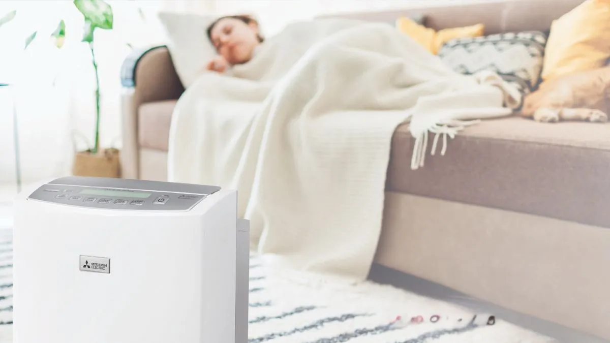 Máy hút ẩm Mitsubishi giúp kiểm soát độ ẩm, ngăn chặn nấm mốc và vi khuẩn gây hại, bảo vệ sức khỏe gia đình