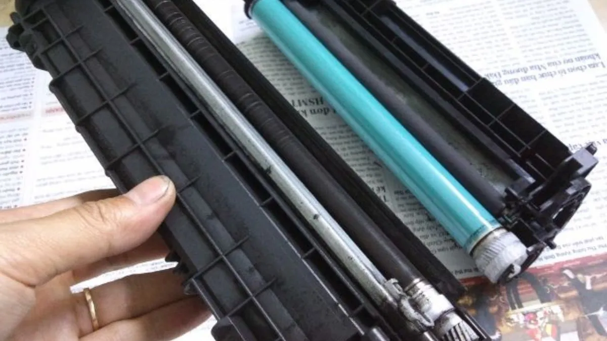 Xử lý bản in mờ hoặc có vệt trên máy in Fuji Xerox