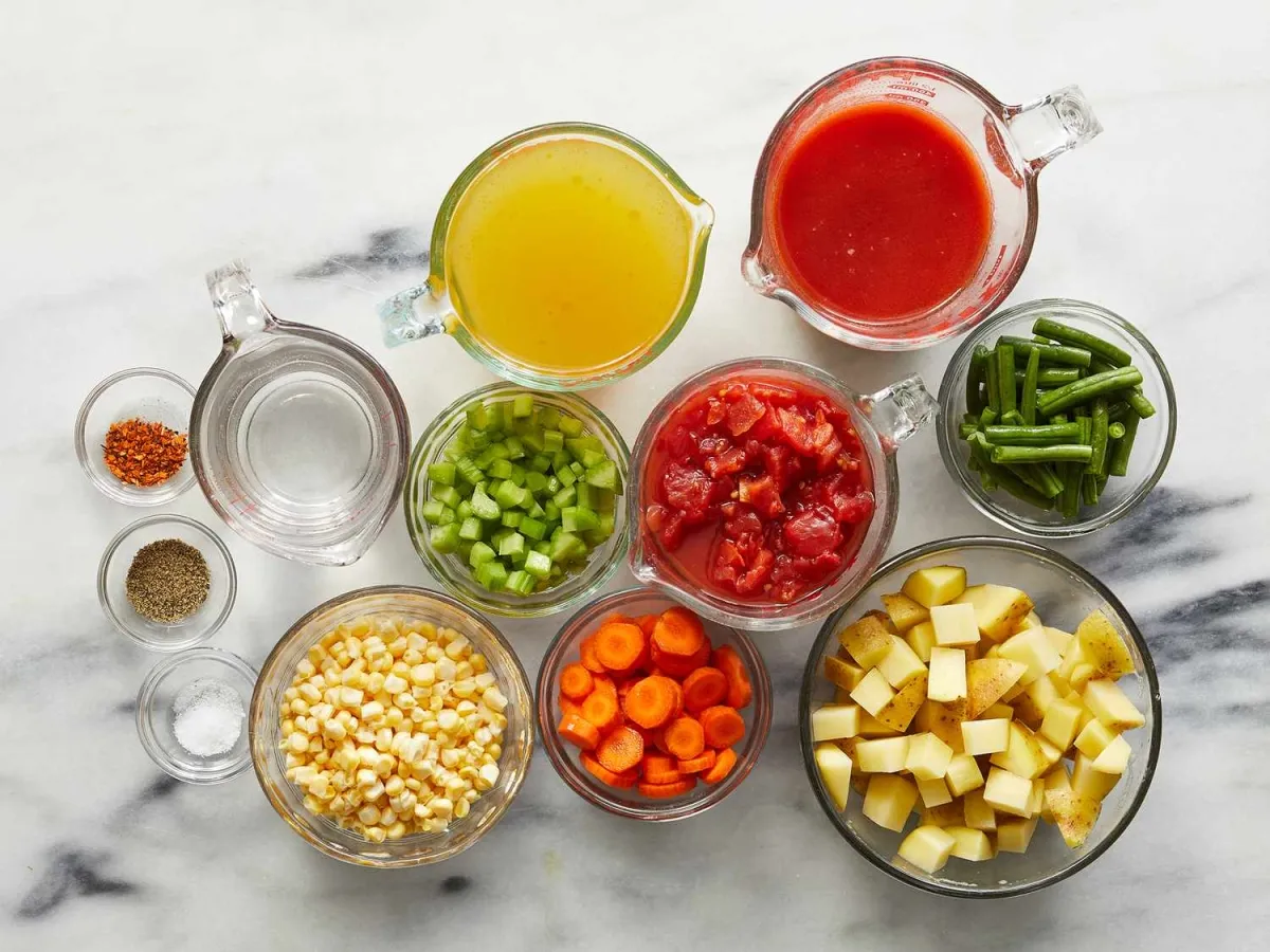 Các nguyên liệu chuẩn bị cho món súp bằng máy làm sữa hạt Joyoung