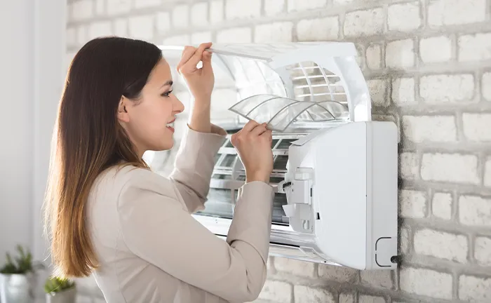 Vệ sinh lưới lọc máy lạnh Asanzo định kỳ, chìa khóa sử dụng máy lạnh Asanzo bền bỉ