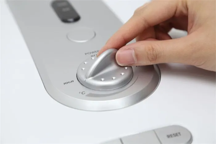 Điều chỉnh nhiệt độ nước máy nước nóng an toàn theo nhu cầu sử dụng